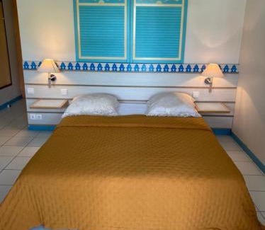 Tartane Apartment | Studio La Valentina face à la marina