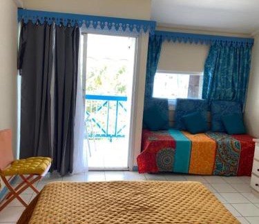 Tartane Apartment | Studio La Valentina face à la marina