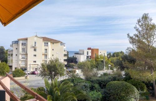 Saint-Aygulf Apartment | Studio Les Caroubiers-1 by Interhome