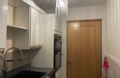 Cleedownton Apartment | Studio/lickey Hills/near Attractions/garden/petok