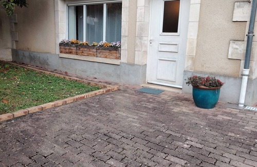 Saint-Satur Apartment | Studio located at the foot of Sancerre and close to the Pouilly vineyards