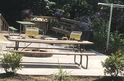 Shelby Apartment | Studio Loft at Stony Lake 1 block to Lake Michigan & Stony Lake Beaches 🏖