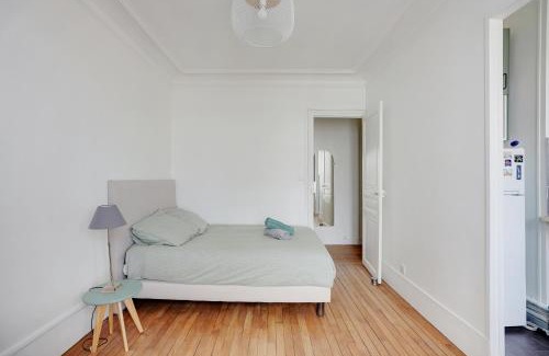 Vincennes Apartment | Studio Lumineux au pied du RER A - Avec ascenseur