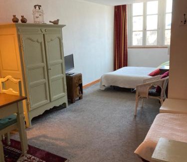Old Town Apartment | Studio Lumineux, Coeur De Ville