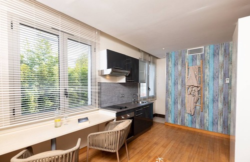 Antibes Apartment | Studio Mandara Beach Bungalow, Cote d'Azur