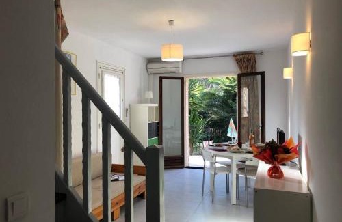 Boulouris-sur-Mer Apartment | Studio Mezzanine avec Jardin Privatif, Parking et Clim - Saint-Raphaël - FR-1-226A-81