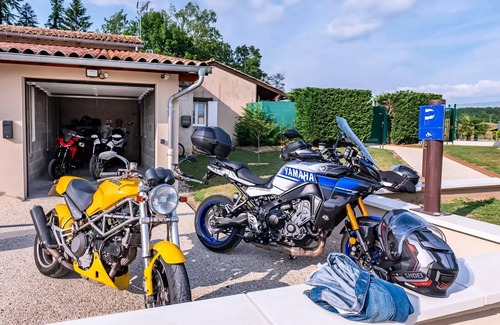 Arbigny Villa | Studio mit Jacuzzi 6 Personen