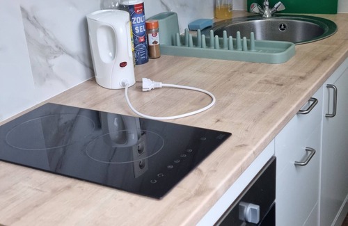 Sint-Jans-Molenbeek Apartment | Studio moderne & lumineux