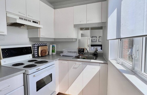Latin Quarter Apartment | Studio moderne à Ville-Marie – Au cœur de Montréal