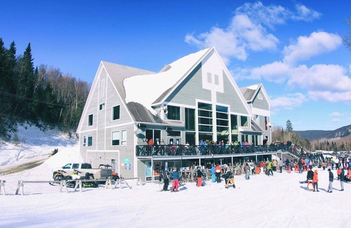 Notre-Dame-Auxiliatrice-de-Buckland Apartment | Studio Mont du Midi | Studio de Ski