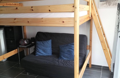 Mesnil-Val Apartment | Studio near the beach