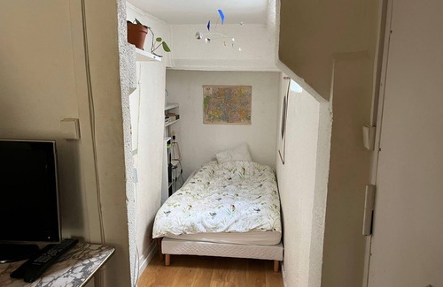 Quartier du Faubourg-Montmartre Apartment | Studio near the Palais Garnier