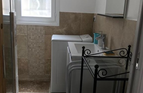 Sorgues Apartment | Studio neuf, équipé