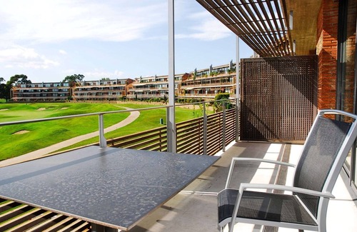 Torroella de Montgri House | Studio on Golf Course near Sandy Beaches