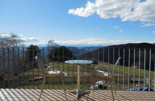 Castel San Pietro Apartment | Studio on Monte Generoso