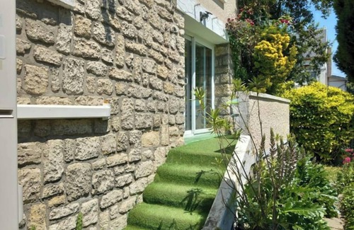 Mezy-sur-Seine Apartment | Studio on the banks of the Seine. All comforts.