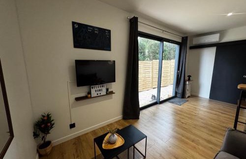 Montry Bed & Breakfast | Studio paisible sous un Pin près de Disneyland