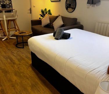 Marly-le-Roi Apartment | Studio proche gare et Versailles 4 min à pied train vers Paris