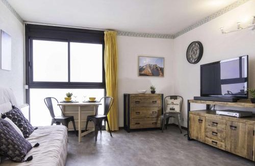 Pla d'Adet Apartment | Studio proche pistes ski avec parking, lumineux et calme - FR-1-296-330