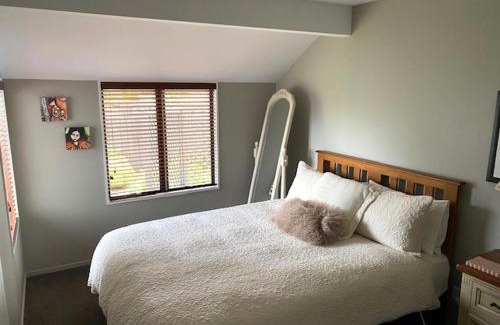 Hamilton House | Studio, Quiet location, Central to city