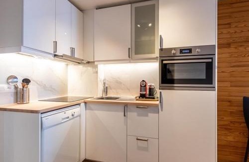 Macot-la-Plagne Apartment | Studio rénové au cœur de Plagne Bellecôte, 4 pers, balcon, proche télécabine - FR-1-351-65