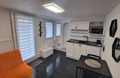 Tours Apartment | Studio Rénové Avec Jardin à Tours Nord à 3 min du Tram