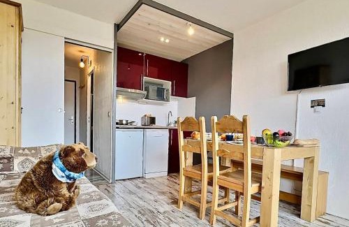 Le Lavachet Apartment | Studio rénové pour 4 à Tignes, proche des pistes et commerces - FR-1-411-911