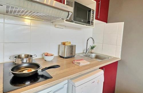 Le Lavachet Apartment | Studio rénové pour 4 à Tignes, proche des pistes et commerces - FR-1-411-911