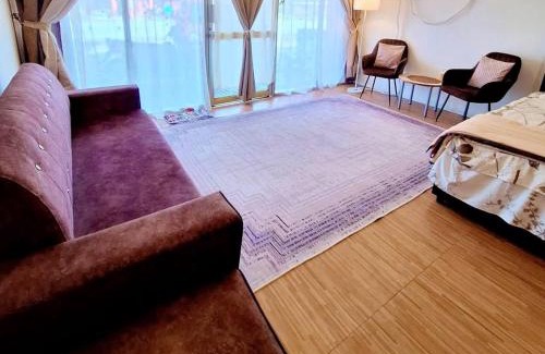 Batu Buruk House | Studio Room Bourgenvilla Jalan Budiman Batu Burok KTrg