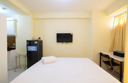 Jakarta Apartment | Studio Room @ Tifolia Apartment near Kelapa Gading By Travelio