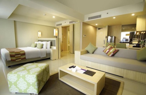 Downtown Kuta Hotel | Studio Room with Nice View in Kuta Beach