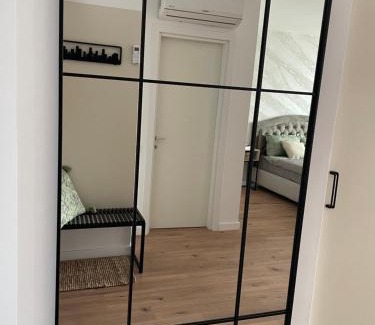 Ramnicu Valcea Apartment | Studio Sara