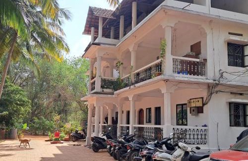 Arambol Apartment | Studio Serinity Cove R-2 by Mukund Sadan Arambol