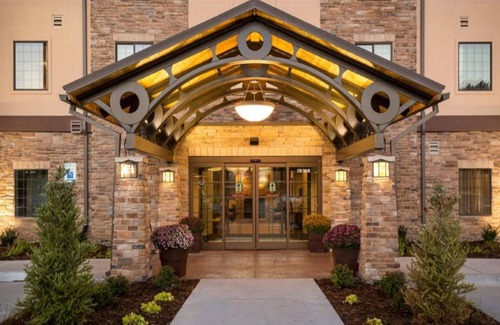 Wichita Falls Apartment | Studio Suite in Wichita Falls | Free Breakfast + Fitness Center Access!