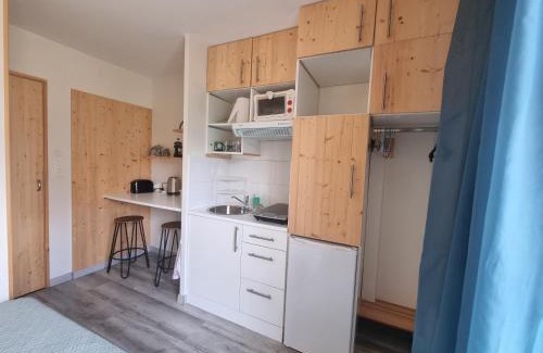 Saint-Pierre-de-Lages Apartment | Studio T1 paisible dans villa avec bassin naturel