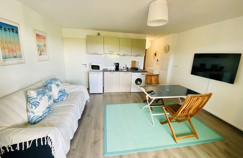Biscarrosse Plage Apartment | STUDIO + TERRACE FACING THE OCEAN