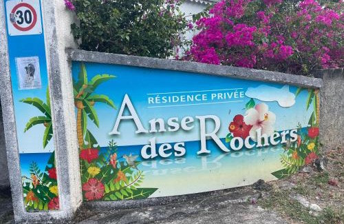 Anse des Rochers Apartment | studio Ti’Gwada Family