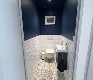 Angoulins Apartment | Studio tout confort climatisé avec jardinet, en centre bourg, proche plage, mer, La Rochelle et Chatelaillon