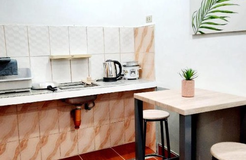 Tacloban Hotel | Studio type unit - Host Homes Apitong