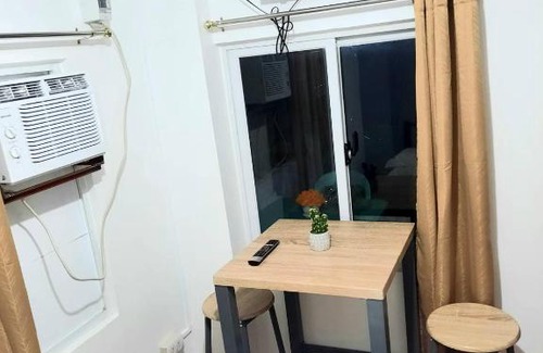Tacloban Hotel | Studio type unit - Host Homes Apitong