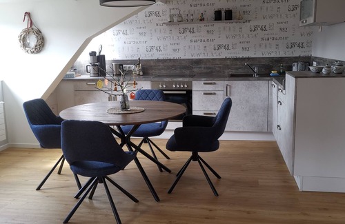 Hansaviertel Apartment | Studio under the roof