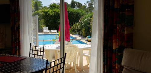 Saint-Gely-du-Fesc Apartment | Studio Villa Les Canas