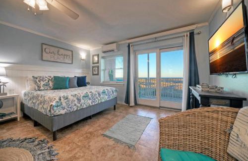 Port Aransas House | Studio w Balcony Pools Direct Beach Access Seaside Blessing by AvantStay
