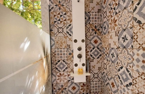 Peyrolles-en-Provence Bed & Breakfast | Studio with private garden Aix-Luberon-Verdon * Dinner and Jacuzzi extra