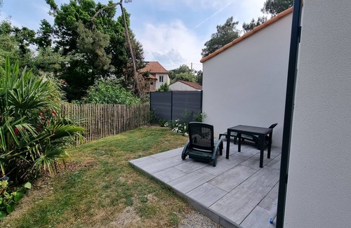 Saint-Brevin-les-Pins Apartment | Studio with garden for 2 near Les Rochelets beach