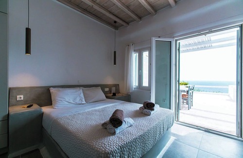 Paradise Hotel | Studio with Clear Sea View, Shared Infinity pool, bar, gym, 4' from the beach