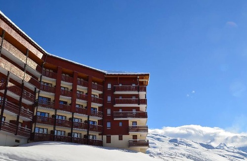 Reberty Apartment | Studio with enclosed bed and mountain corner at the foot of the slopes