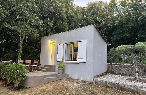 Labastide-de-Virac Apartment | Studio with heated pool near the Gorges de l'Ardèche