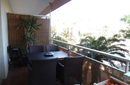 Le Port Apartment | Studio with furnished loggia, 400m from beach, secure parking