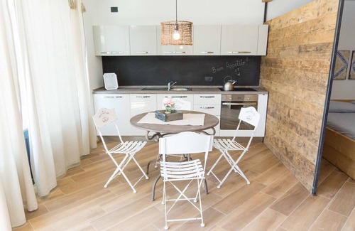 Anfo Apartment | Studio with lake view